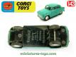 La berline Austin Cambridge bleue en miniature de Corgi Toys England au 1/43e