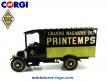 Le fourgon Renault KZ 1930 Printemps en miniature de Corgi Heritage au 1/43e