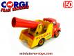 Le Berliet GLR 8 femme canon du cirque Pinder miniature par Corgi au 1/50e