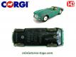 La voiture sportive MGA miniature de Corgi Toys England incomplete au 1/43e