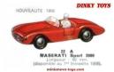 Le pilote en métal de la Maserati 2000 miniature de Dinky Toys au 1/43e