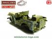 La Jeep Willys radio miniature de Dinky Toys England incomplète au 1/32e