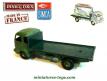 Le camion Simca cargo miroitier en miniature de Dinky Toys au 1/50e incomplet