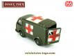 Une ambulance militaire Renault en miniature par Dinky Toys France au 1/55e