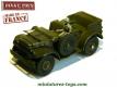 Le conducteur militaire en résine du Dodge miniature Dinky Toys France au 1/43e