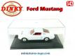 La Ford Mustang Fastback blanche miniature de Dinky Matchbox au 1/43e