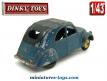 La 2cv Citroën modèle 1951 bleue miniature de Dinky Toys France au 1/43e