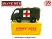 Le Renault Goélette ambulance militaire Carrier en miniature Dinky Toys au 1/55e