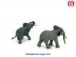 un duo d'éléphants du cirque en miniatures plastique au 1/50e