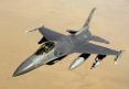 Le chasseur jet F16 Fighting Falcon en miniature métal au 1/100e