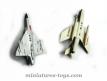 Un lot de 2 avions a réactions Mirage et Sabre miniatures métal au 1/100e