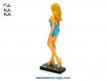 La figurine en résine de la belle pin up Donatella dessinée par Manara