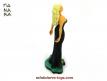 La figurine en résine de la belle pin up Sylvia dessinée par Manara