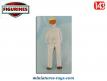 La figurine de l'homme en blanc et casquette jaune en miniature métal au 1/43e