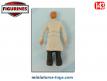 La figurine de l'homme a imperméable gris en miniature métal au 1/43e