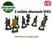 Un ensemble de 8 petits soldats allemands WW2 en figurines métal au 1/48e