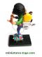 Une grande figurine résine de Gaston Lagaffe sur ses rollers a hélice...