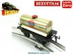 Le wagon citerne Ecco Essence en miniature Hornby Hachette échelle zéro
