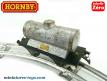 Le wagon citerne Esso en miniature par Hornby à l'échelle zéro