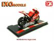 La moto Yamaha YZR M1 de Ruben Xaus en miniature par Ixo Models au 1/24e