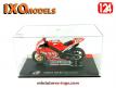 La moto Yamaha YZR M1 de Ruben Xaus en miniature par Ixo Models au 1/24e