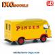 Le Saviem SG2 L35 tôlé du cirque Pinder en miniature par Ixo Models au 1/43e