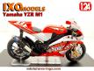 La moto Yamaha YZR M1 n°33 de Marco Melandri miniature Ixo Models au 1/24e