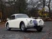 Le coupé Jaguar XK 120 blanc ivoire en miniature par Burago au 1/24e