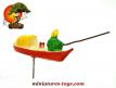 La barque rouge au pêcheur du jardin japonais miniature vintage