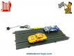 Un rail droit d'alimentation électrique pour circuit de voitures de courses Jouef