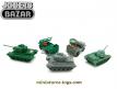 Un lot de 5 véhicules militaires en plastique style jouets de bazar