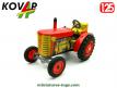 Le tracteur agricole Zetor et ses remorques outils miniatures par Kovap au 1/25e