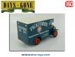 Le fourgon Dennis Parcels Pickfords en miniature par Lledo Days Gone au 1/60e