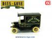 Le fourgon Ford T Collectors Club en miniature par Lledo Days Gone au 1/60e