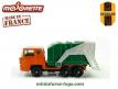 Le camion Bernard benne a ordures en miniature de Majorette au 1/87e