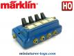 Le tableau de commande 8 prises pour réseau de trains miniatures Marklin