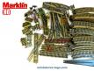 Un lot de 82 rails ferroviaires en métal 3 voies de Marklin au H0 HO