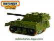 Le char d'assaut miniature de Matchbox Rolamatics au 1/65e