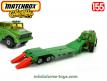Le tracteur et la semi remorque porte char en miniature de Matchbox au 1/55e