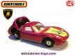 La Lamborghini Miura miniature violette de Matchbox England au 1/43e