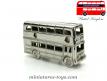 Le bus anglais montre horloge en miniature chrome au 1/100e