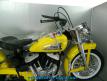 La moto Indian 1948 jaune en miniature par NewRay au 1/6e