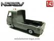 Le Peugeot J7 modifié en plateau miniature de Norev Jet car au 1/43e