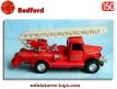 Le camion Bedford grande échelle de pompiers américain miniature au 1/50e