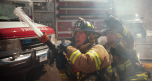 Un ensemble de 8 figurines pompiers américains en plastique au 1/32e