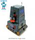Le tank robot jouet gris de style ancien vintage reproduit en métal