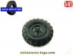 La roue avec pneu pour miniatures militaires Solido type VBL au 1/48e 1/50e