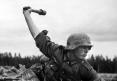 Un soldat allemand lançant une grenade en figurine métal par Breizalu au 1/32e