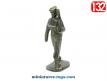 Une figurine en métal d'un Marin français des années 1940 défilant au 1/32e
