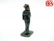 Une figurine en métal d'un Marin français des années 1940 défilant au 1/32e